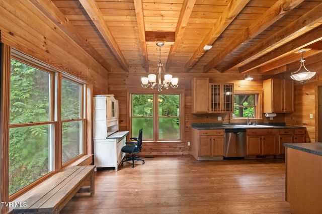 21179 Green Spring Road, Abingdon, VA 24211