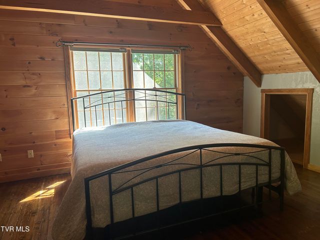 21179 Green Spring Road, Abingdon, VA 24211
