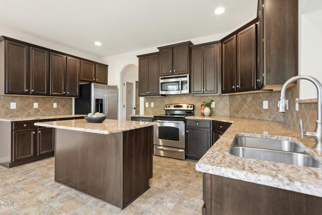 462 Big Willow Way, Rolesville, NC 27571