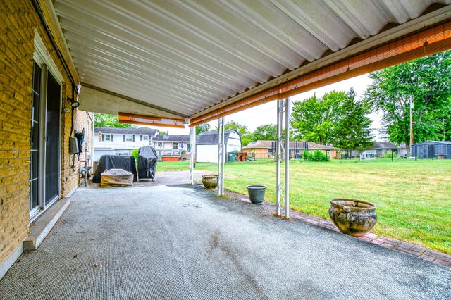 6811 Kinsey Road 6811 Kinsey Road, Englewood, OH 45322
