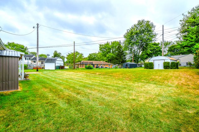 6811 Kinsey Road 6811 Kinsey Road, Englewood, OH 45322