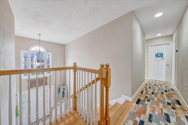 1818 High Gate LN, Salem, VA 24153