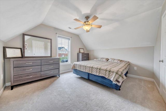 1818 High Gate LN, Salem, VA 24153