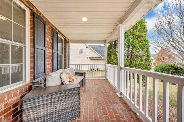 1818 High Gate LN, Salem, VA 24153