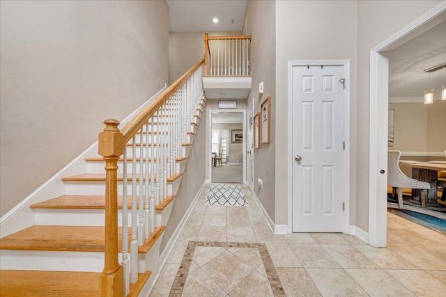 1818 High Gate LN, Salem, VA 24153