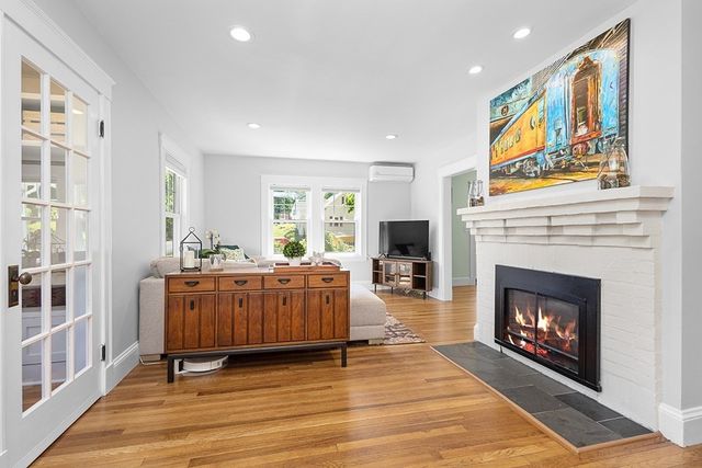 270 Elm St, Walpole, MA 02081