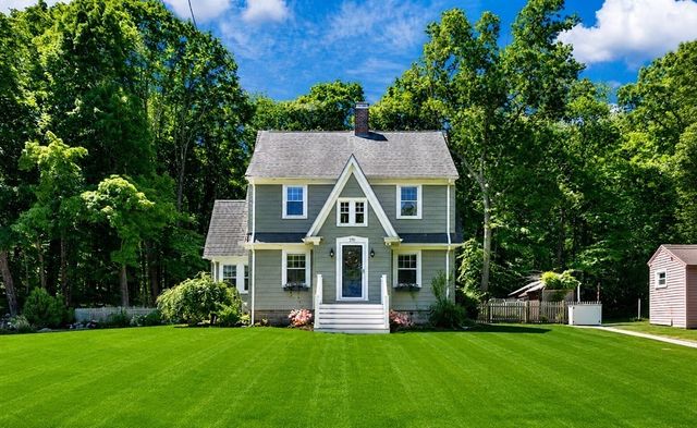 270 Elm St, Walpole, MA 02081