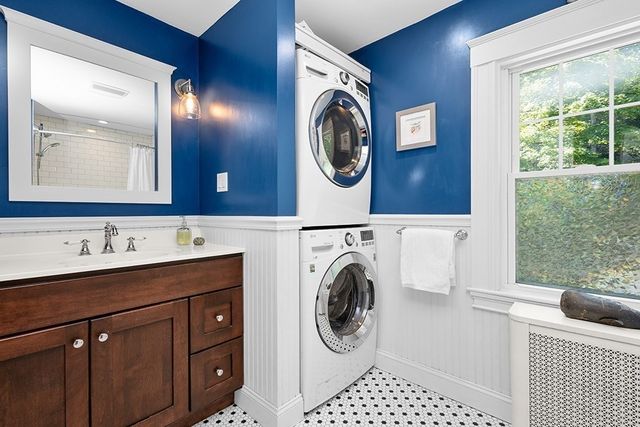 270 Elm St, Walpole, MA 02081