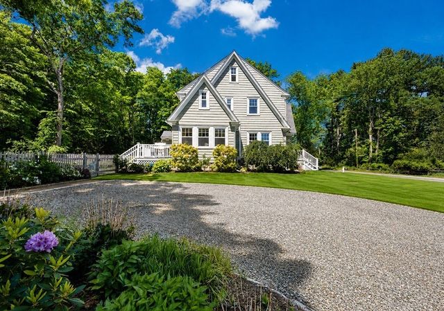 270 Elm St, Walpole, MA 02081