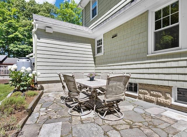 270 Elm St, Walpole, MA 02081