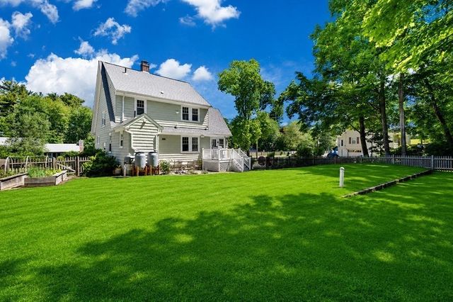 270 Elm St, Walpole, MA 02081