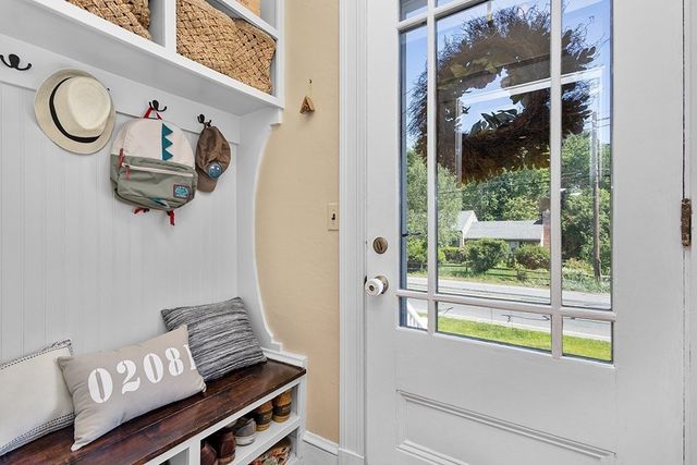 270 Elm St, Walpole, MA 02081