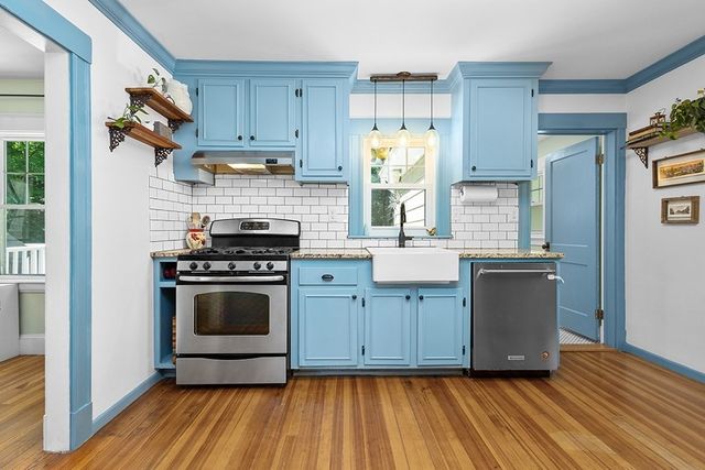 270 Elm St, Walpole, MA 02081