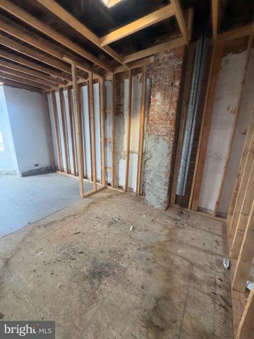 1604 W LOUDEN ST, Philadelphia, PA 19141