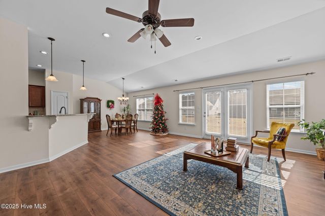 544 Arbor Drive, Greenville, NC 27858