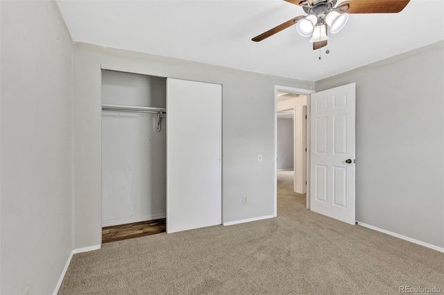 7926 S Roslyn Way, Englewood, CO 80112