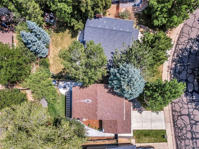 7926 S Roslyn Way, Englewood, CO 80112
