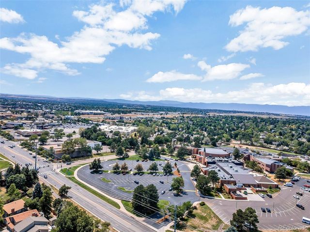 7926 S Roslyn Way, Englewood, CO 80112