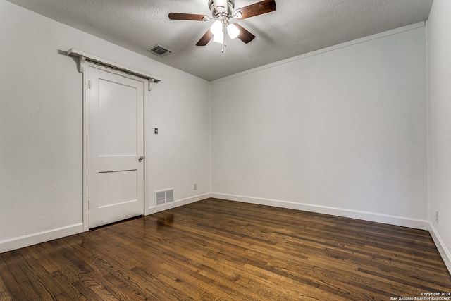 341 TUTTLE RD, Terrell Hills, TX 78209