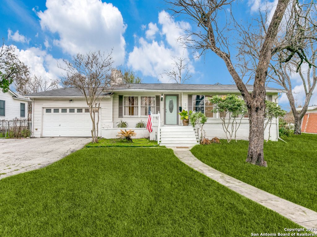 341 TUTTLE RD, Terrell Hills, TX 78209