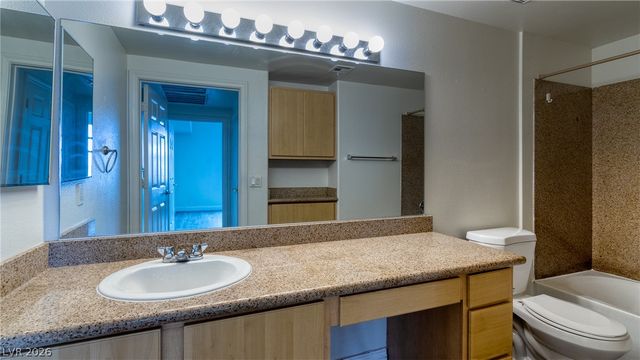 8000 BADURA Avenue 1137, Las Vegas, NV 89113