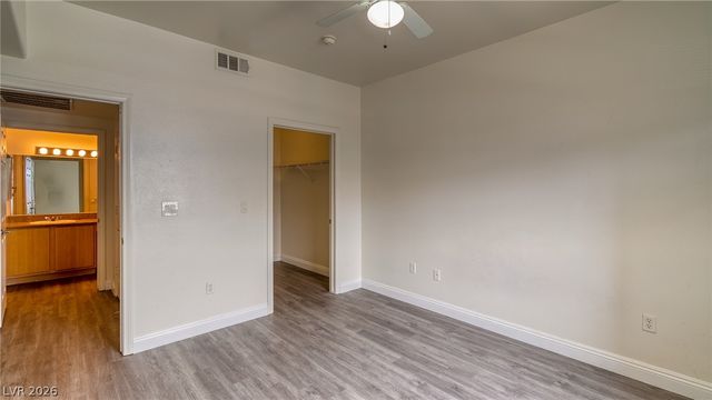 8000 BADURA Avenue 1137, Las Vegas, NV 89113