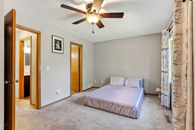 11831 Kerry Street NW, Coon Rapids, MN 55433