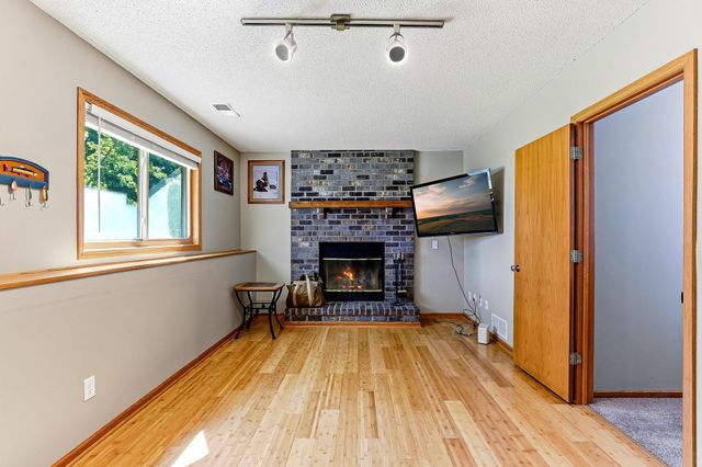 11831 Kerry Street NW, Coon Rapids, MN 55433