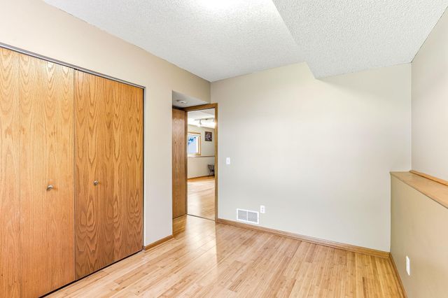 11831 Kerry Street NW, Coon Rapids, MN 55433