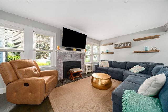 41 Theresa Rd, Quincy, MA 02169