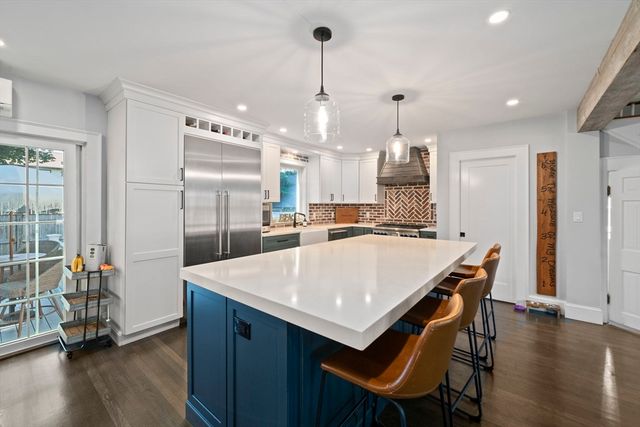 41 Theresa Rd, Quincy, MA 02169