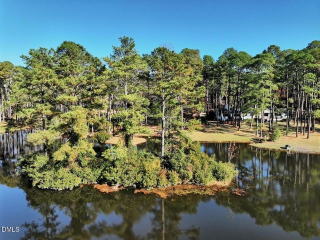 177 Cross Country Lane, Southern Pines, NC 28387