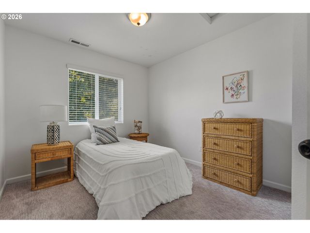 21662 Sw BERKSHIRE Ter, Sherwood, OR 97140