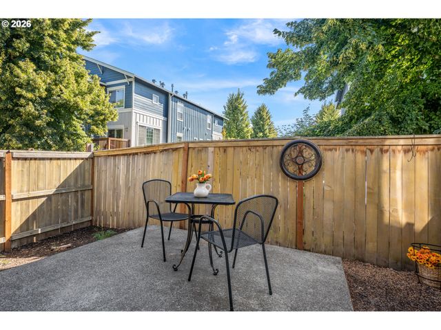 21662 Sw BERKSHIRE Ter, Sherwood, OR 97140