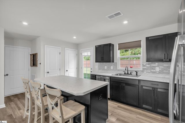 239 Burr Oak Lane, Piedmont, SC 29673