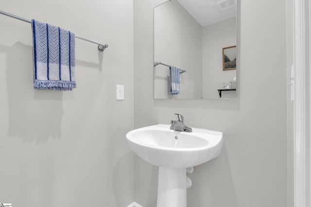 239 Burr Oak Lane, Piedmont, SC 29673