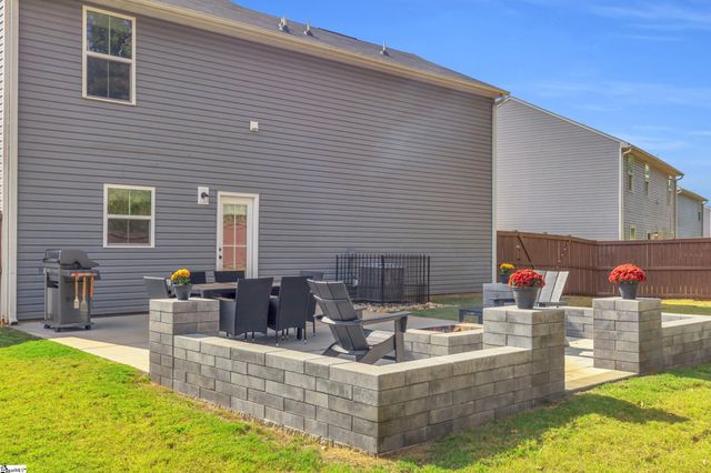 239 Burr Oak Lane, Piedmont, SC 29673