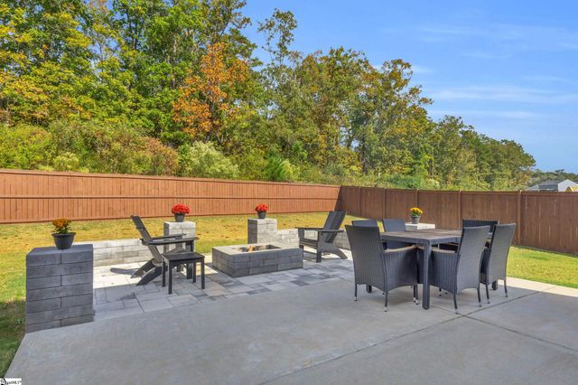 239 Burr Oak Lane, Piedmont, SC 29673