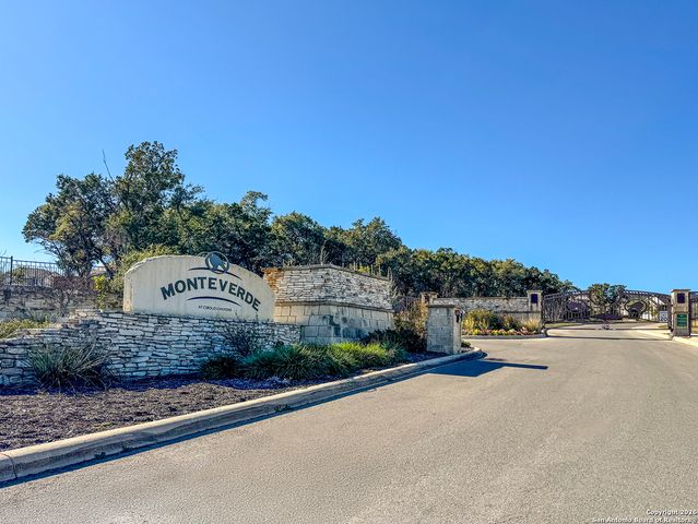 24814 N Las Pilas, San Antonio, TX 78261