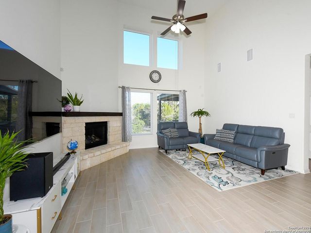 24814 N Las Pilas, San Antonio, TX 78261