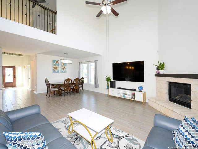 24814 N Las Pilas, San Antonio, TX 78261