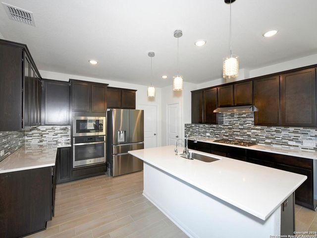 24814 N Las Pilas, San Antonio, TX 78261