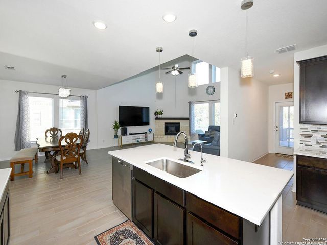 24814 N Las Pilas, San Antonio, TX 78261