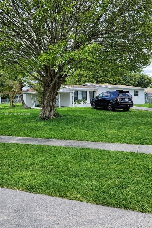 1161 NW 15th St, Fort Lauderdale, FL 33311