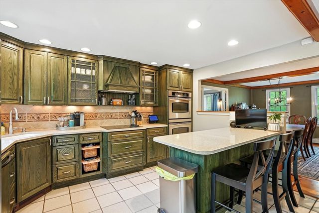 56 Grafton Rd, Upton, MA 01568