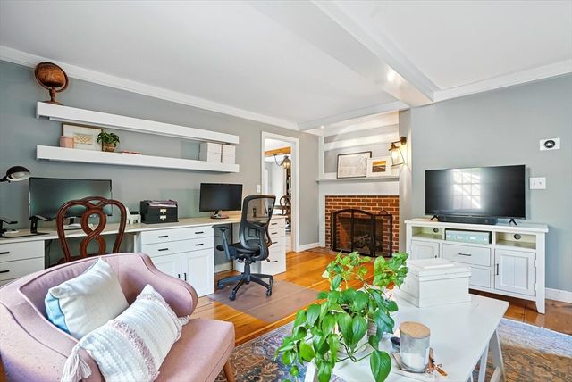 56 Grafton Rd, Upton, MA 01568