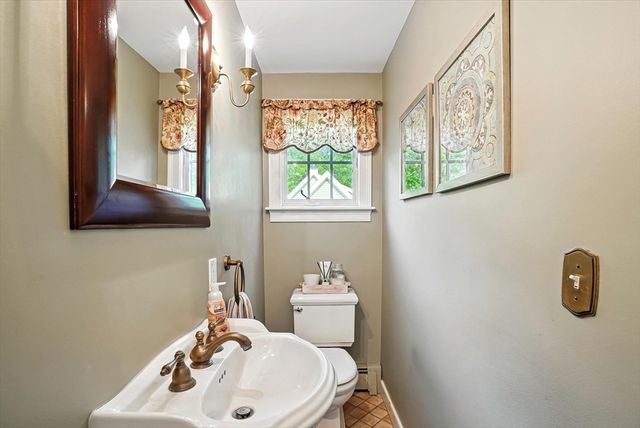 56 Grafton Rd, Upton, MA 01568