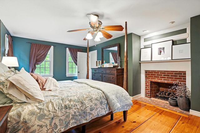 56 Grafton Rd, Upton, MA 01568