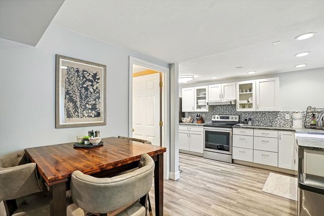 56 Grafton Rd, Upton, MA 01568
