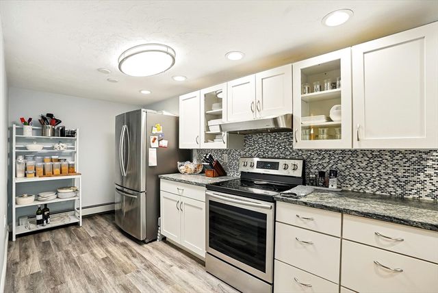 56 Grafton Rd, Upton, MA 01568